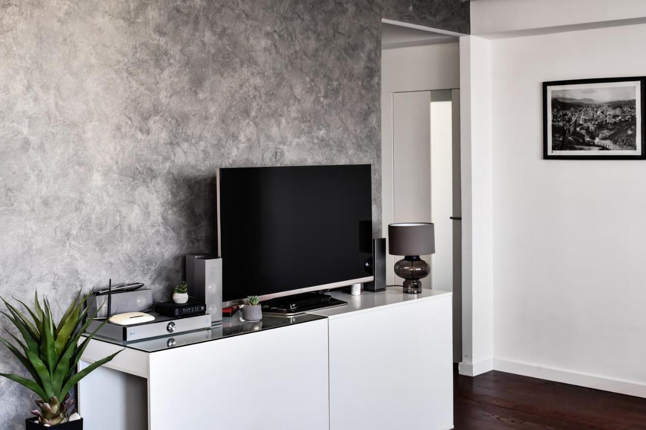 2 Bedroom Penthouse In City Center, Free Parking Сараєво Екстер'єр фото